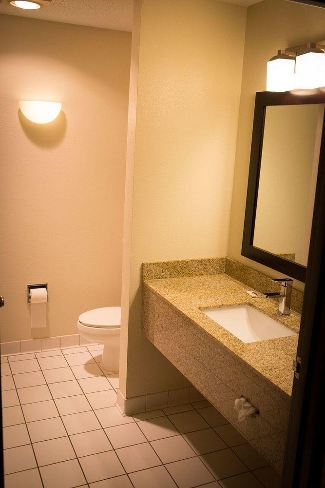 Regency Inn & Suites Anoka Bagian luar foto